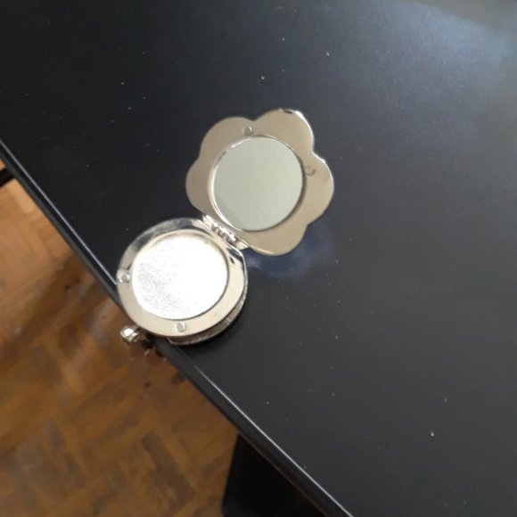 Purse Hook with Mirror - Picture 4 of 6